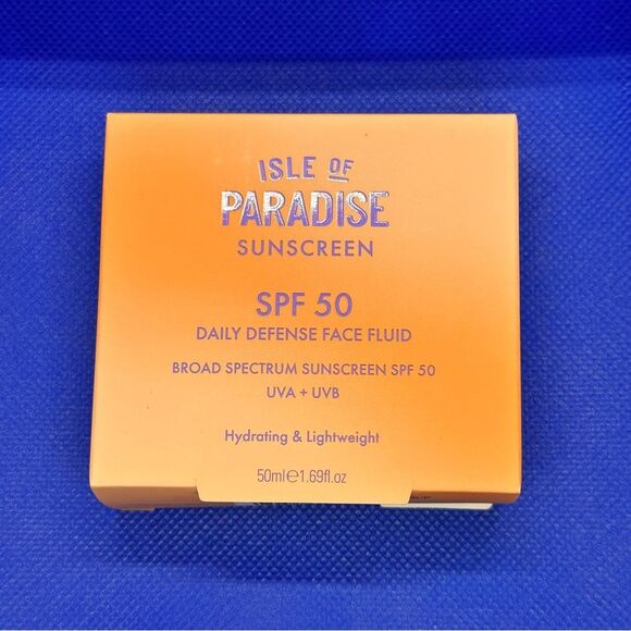 Isle of Paradise Daily Defense Face Fluid SPF 50 Sunscreen - Picture 2 of 6
